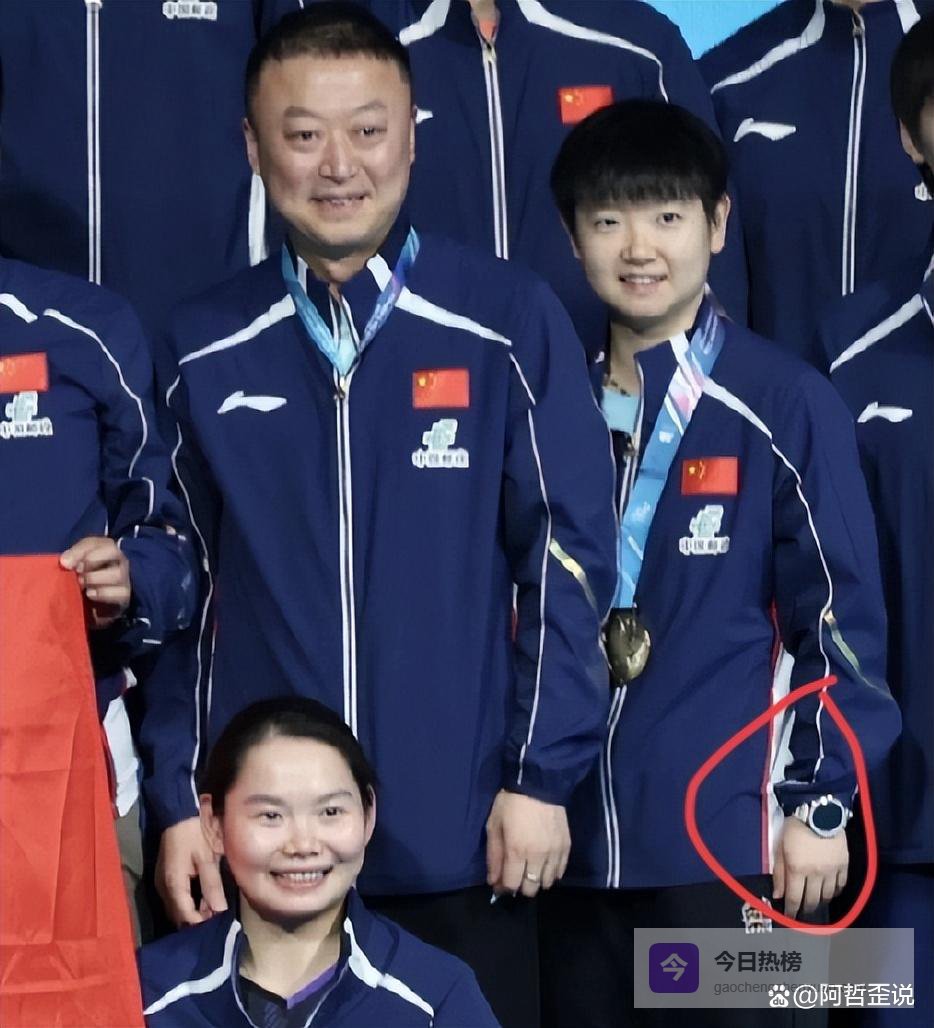 孙颖莎露表3秒上热搜！资本疯抢她不是因为便宜，这细节让品牌方狂拍大腿