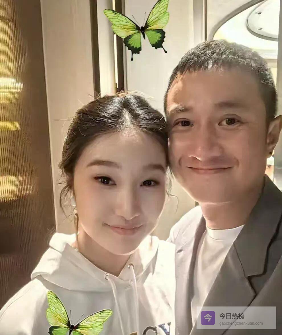 提到马伊琍和文章的女儿文君竹，很多人第一反应可能是：她好像没继承妈妈的神颜？