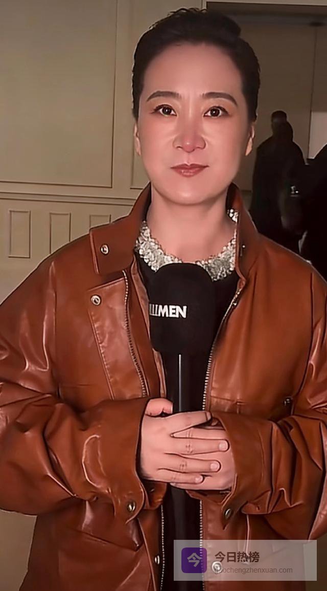 贾玲弃战春节档，转攻传销窝，27次改本只为这一刀？