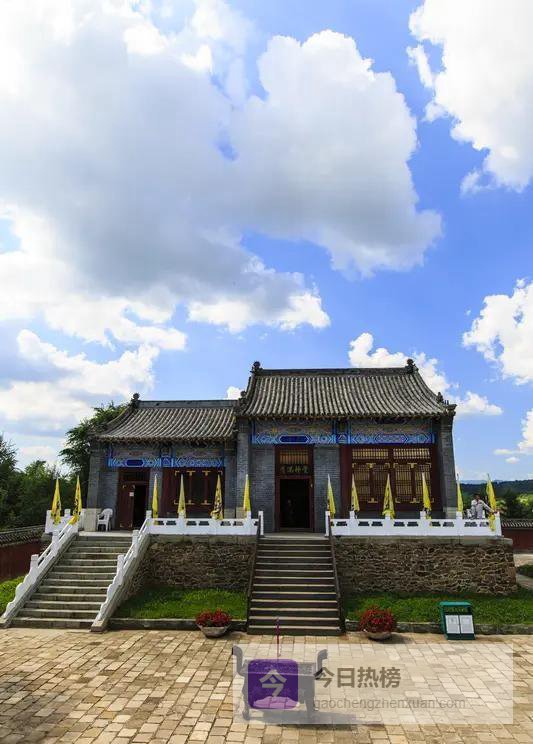 一座山头数尽大清十二帝，神树枯死那年，龙脉断了？