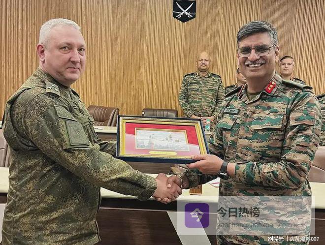 俄罗斯印度即日起互相打开国门，彼此可以合法派兵驻军？