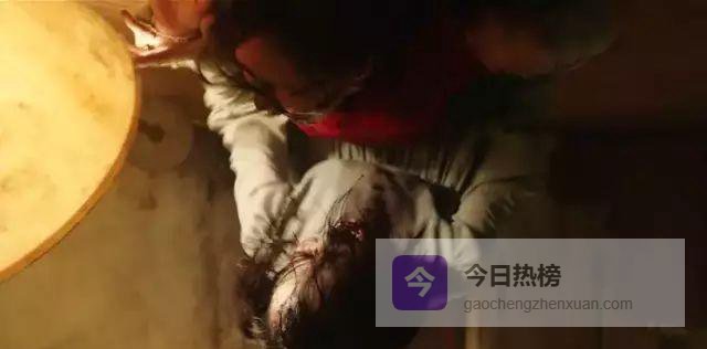 血浆与诅咒交织的印尼惊悚——《恶魔的请柬》深度解析