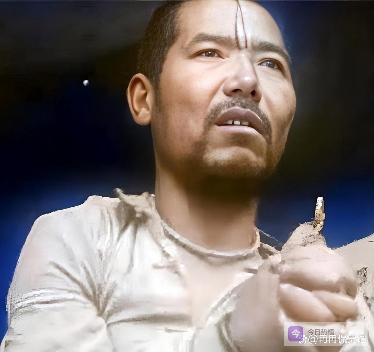 15岁刘胡兰被铡刀杀害后，凶手人间蒸发，专案组追凶16年：有人当大厨，有人藏地窖半年，还有人当上先进教师，最后一个叛徒1963年才伏法