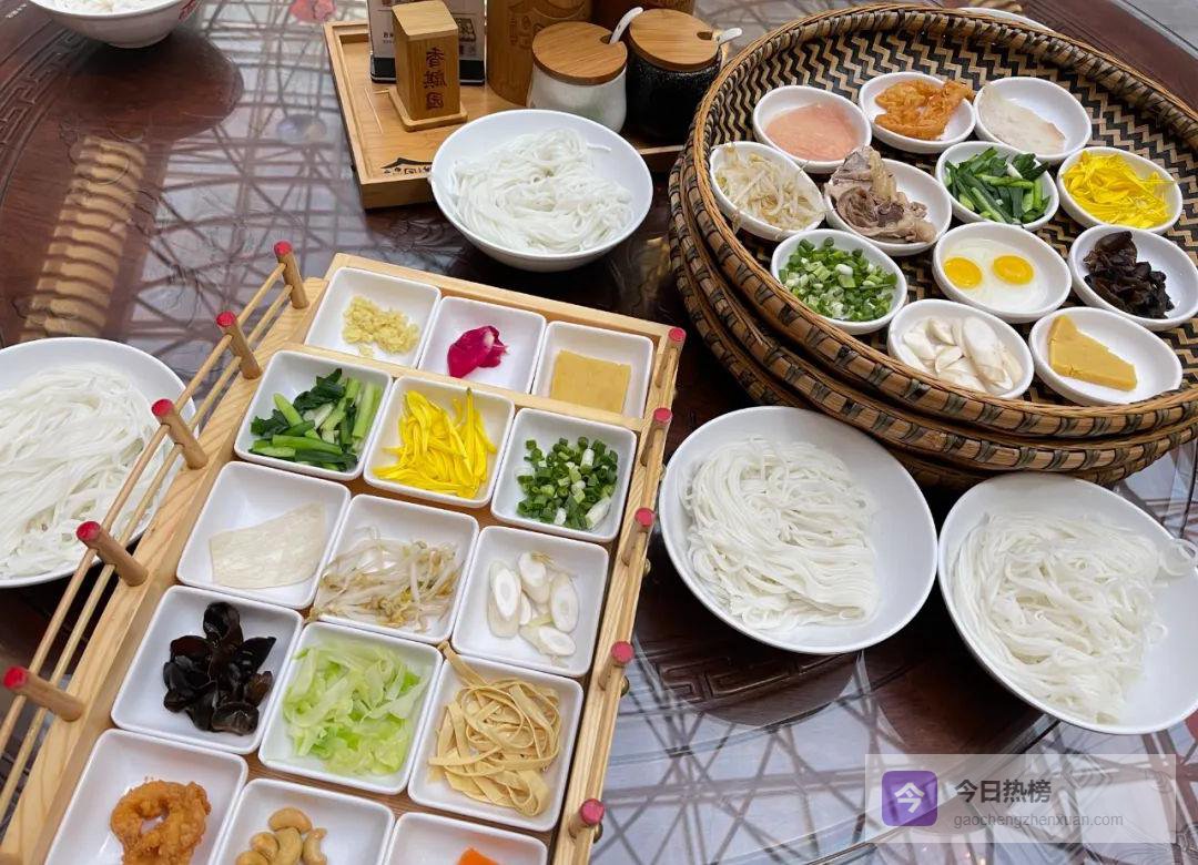 云南米线三年跃升计划：800亿产值与20万就业的路线图