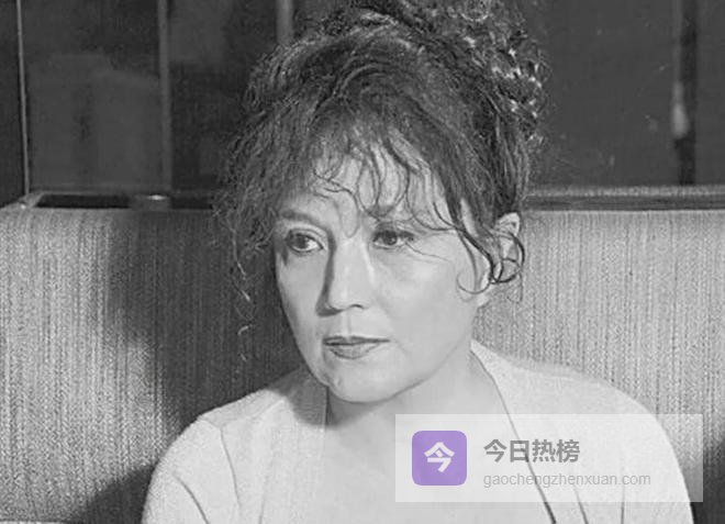 施明逝世｜鼎爺罕揭家庭狀況夫妻曾因一事鬧分歧,爆李泳豪錫媽媽