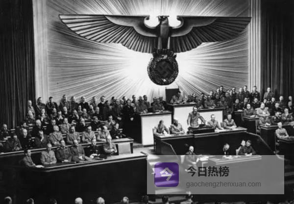 1941年12月，美国还没想打德国，希特勒为啥自己撞上去？