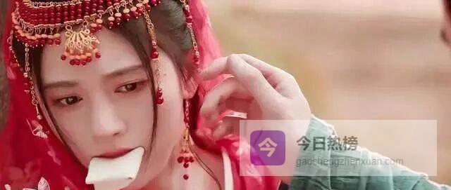 鞠婧祎“盛世美颜”再上热搜：绑架戏精致到像走秀，演技却被嘲十年如一日