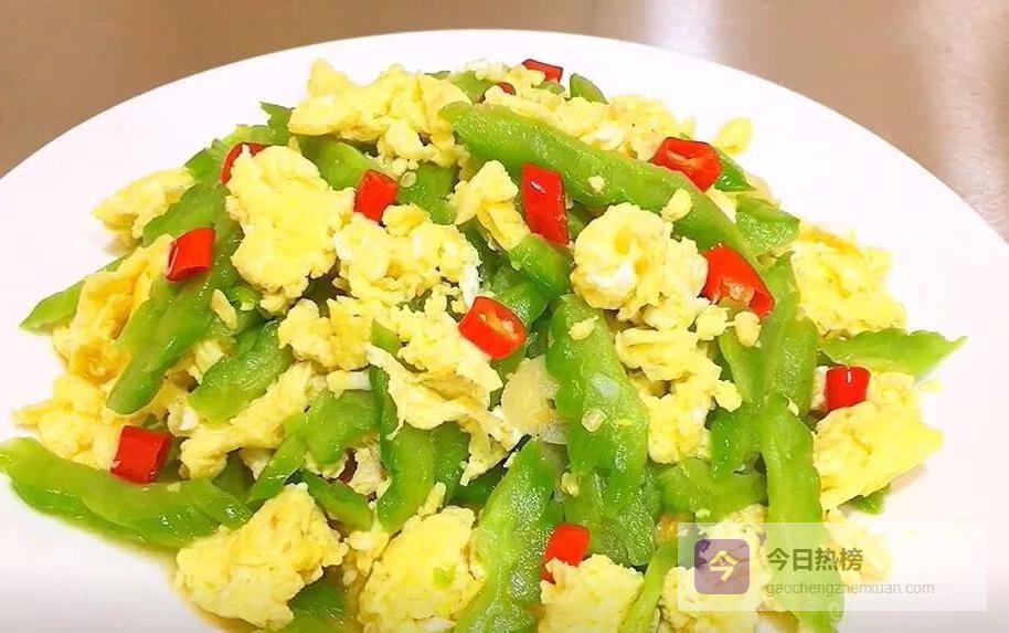 中老年控糖餐桌：苦瓜、南瓜、洋葱的降糖吃法