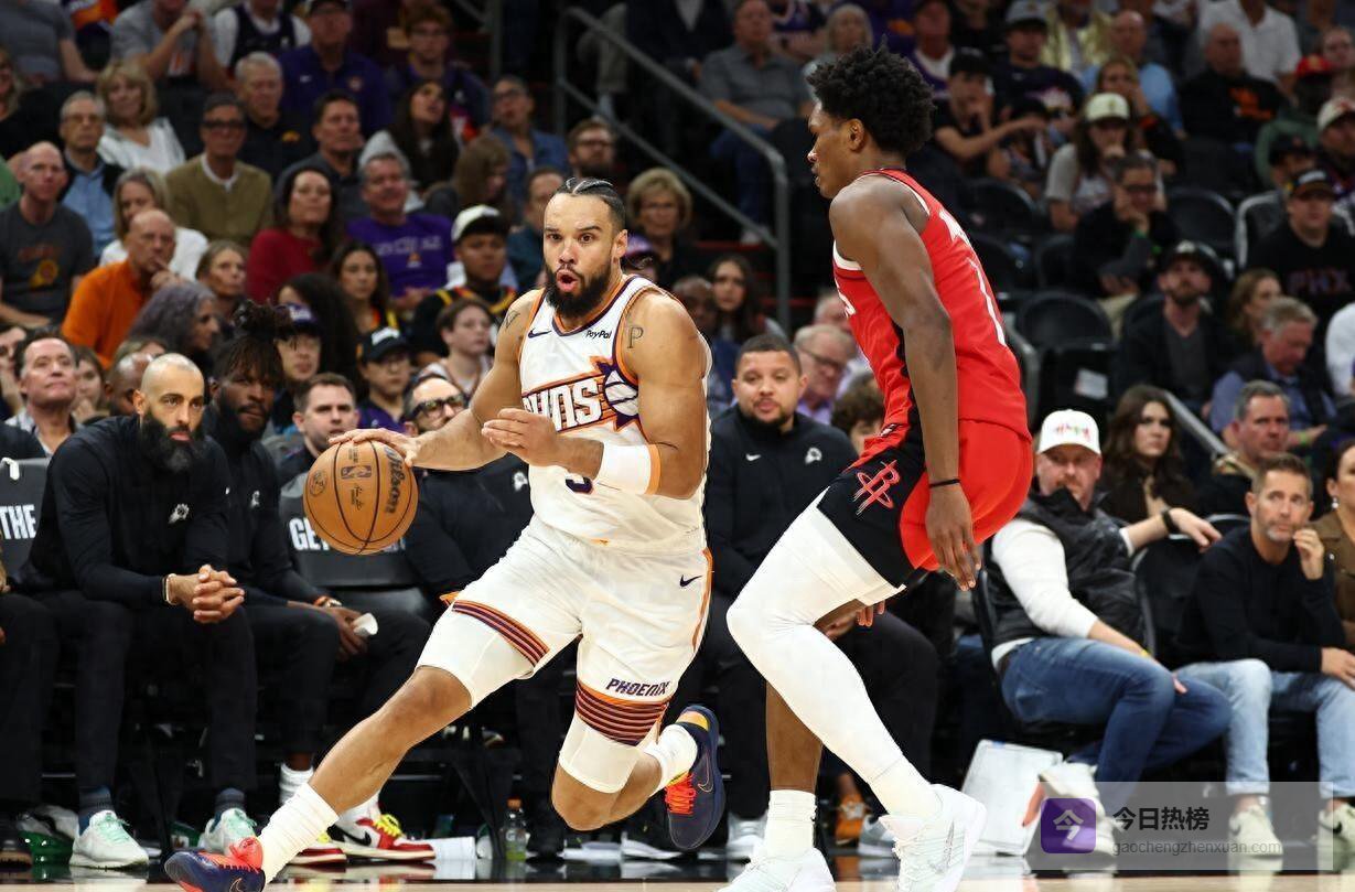 战术转型成功？7人得分上双，火箭队大逆转！乌度卡梦回上赛季