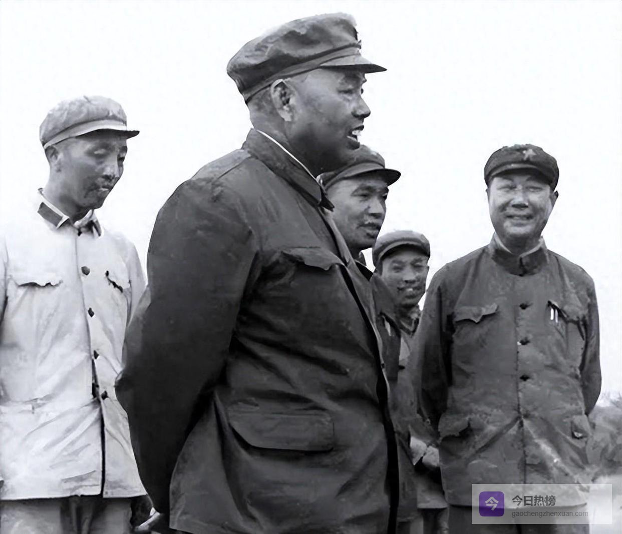 1985年许世友临终前，交代女儿许桑园：千万不要把我送到火葬场了啊！