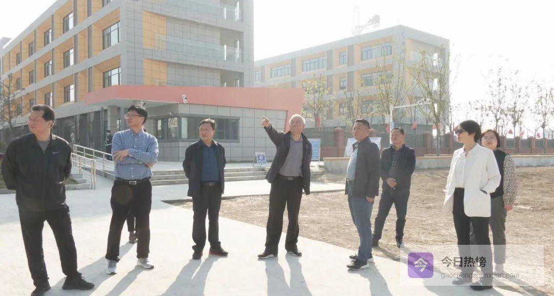 滨湖学校“全身体检”：人大代表走进校园把脉发展