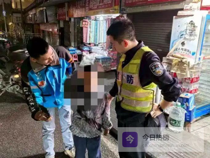 商圈惊魂90分钟：女子带俩娃逛街 接连走丢