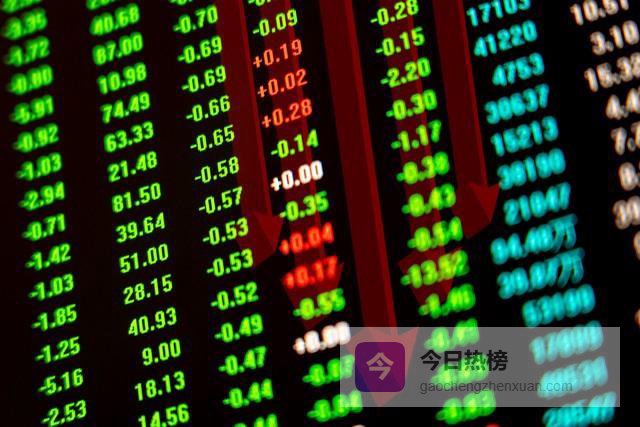 “驴打滚”陷阱：高利贷与信用卡利滚利的本质、根源及破局之道