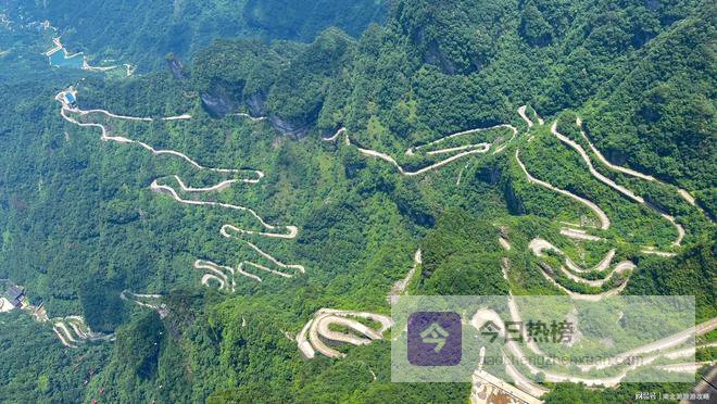 张家界五日游攻略：去必看，森林公园+凤凰古城，本地团报价超值